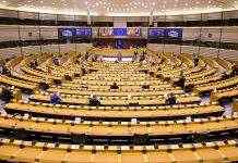 Європарламент прийняв резолюцію щодо “Північного потоку-2” і відключення РФ від SWIFT