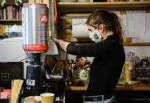 В Угорщині вакцинували понад 40% населення: прем’єр оголосив пом’якшення карантину