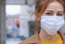 COVID-19: Украина на третьем месте по заболеваемости в Европе