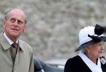 Скончался супруг королевы Великобритании принц Филипп