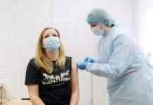 Повністю завершили вакцинацію від коронавіруса майже 450 українців