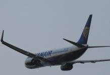 Словаччина відреагувала на посадку літака Ryanair в Білорусі: що заборонили