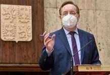 Міністр охорони Здоров’я Чехії йде у відставку через півтора місяці на посаді