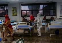 Морги і крематорії переповнені: в Індії рекордна кількість смертей від COVID-19