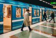 У Баку відкрили метро вперше за півроку через COVID