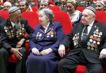 У Туркменистані ветерани оплатять свої подарунки, які вручить президент