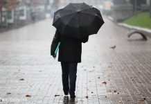 В Україну прийшло похолодання. У Карпатах лежить сніг, злива накриє пів країни