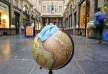 Ізраїль зняв всі карантинні обмеження, крім носіння масок