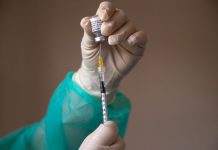 Стало відомо, скільки доз COVID-вакцини Україна отримає від США