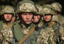 В Україні можуть зрівняти права чоловіків та жінок військових у сфері соцзахисту