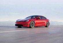 Нова iOS, суперкар від Tesla і смартфони без роз’ємів. Головне зі світу технологій