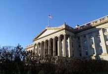 Жителям США не рекомендують їздити в Росію: названо кілька причин