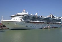 У гавані Гонконгу затонули десять круїзних лайнерів