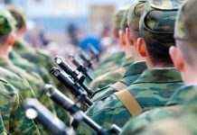 Призивав кримчан в армію РФ: “військовому комісару” повідомили підозру