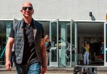 Безос пропонує профінансувати NASA в обмін на контракт з будівництва місячного модуля