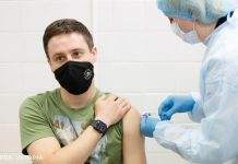 Україна готується до вакцинації дітей препаратом Pfizer: перелік умов