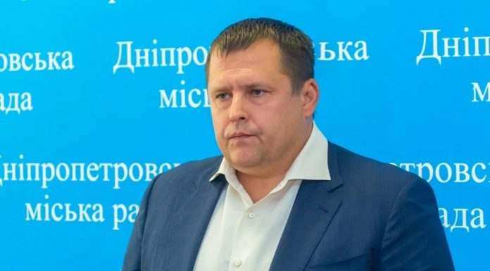 Филатов устроил политическую расправу в центре Днепра: журналистов избили, полиция бездействовала, — обращение телеканала