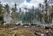 Кількість жертв падіння літака на Філіппінах перевищила 30