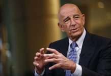 Екс-радника Трампа звинувачують у справі про шпигунство