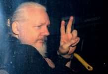 Суд позбавив засновника Wikileaks громадянства Еквадору