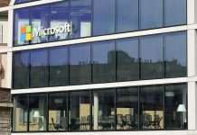 Пентагон скасував контракт на 10 млрд доларів. За нього боролися Amazon і Microsoft