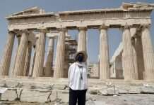 У Греції працівників туризму без щеплення будуть регулярно тестувати на COVID