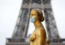 Українців, вакцинованих від COVID-19, впускатимуть до Франції без тестів