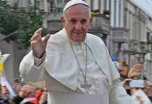 Папа Римський вперше з’явився на публіці після операції