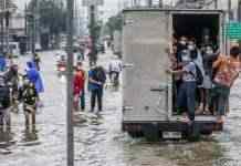 Сильні зливи затопили райони столиці Філіппін, проводиться евакуація