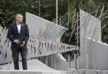 У Києві Кличко відкрив меморіал пам’яті загиблим воїнам