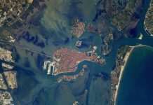 Астронавт МКС показав яскраві кадри Венеції з космосу