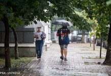 Половину країни накриють грозові дощі і похолодає: прогноз погоди на сьогодні