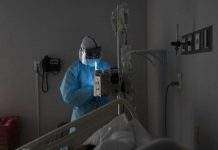 США звинуватили Росію і Китай у поширенні фейків про COVID-19