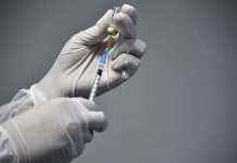 Куба пішла на експерименти через спалахи COVID-19: комбінуватимуть вакцини