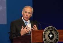 Губернатор Техасу отримав позитивний результат на COVID-19