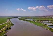 Вода в річках на заході Україні підніметься на метр: є загроза підтоплень та зсувiв грунту