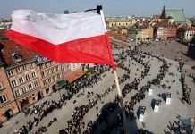 Польща назвала незаконними вибори в Госудуму в Криму і засудила видачу паспортів РФ в ОРДЛО