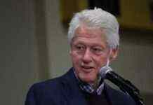 Після зараження крові Клінтону вже краще, але ще одну ніч він проведе в лікарні, – прес-секретар