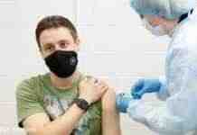 МОЗ запевнило, що бустерних доз вакцини вистачить усім охочим