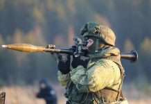 Бойовики обстрілювали військових на Донбасі з артилерії і мінометів: один боєць поранений