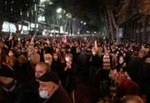 У центрі Тбілісі десятки тисяч людей вийшли на акцію за звільнення Саакашвілі