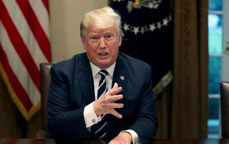 Хакери за декілька годин зламали соціальну платформу Дональда Трампа