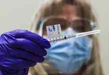 У Єгипті виявили тисячі викинутих вакцин проти COVID-19