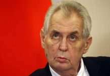 Названа причина госпіталізації президента Чехії