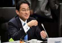 Прем’єр-міністр Японії не проти замінити главу МЗС до формування Кабміну