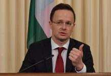 Путін нагородив орденом Дружби голову МЗС Угорщини