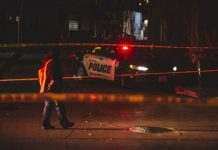 Поліція повідомила про жертви і постраждалих наїзду на різдвяний парад у Вісконсині