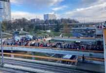 У Сербії через нові закони тисячі людей влаштували протест