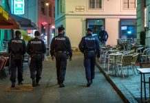 В Австрії хочуть саджати у в’язницю за відмову від вакцинації проти коронавірусу