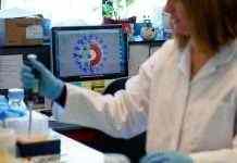 Індія почала випробування власного назального спрею проти COVID-19